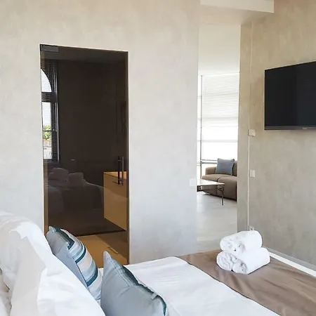 Otel Acropolis 